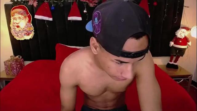 Image 6 of soft_attraction Stream on Chaturbate on 23 days ago