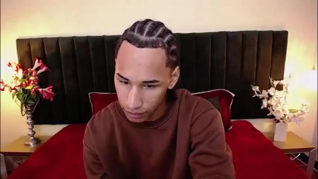 Image 10 of soft_attraction Stream on Chaturbate on 16 days ago