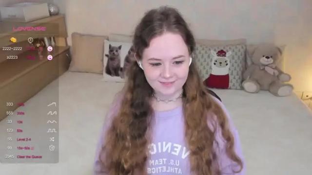 Image 2 of soft_purr_kitty Stream on Chaturbate on 19 months ago