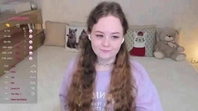 Image 6 of soft_purr_kitty Stream on Chaturbate on 19 months ago