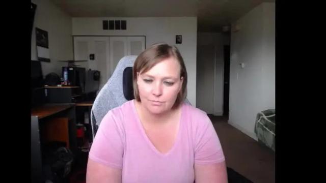 Image 2 of softerpeaches Stream on Chaturbate on 1 month ago