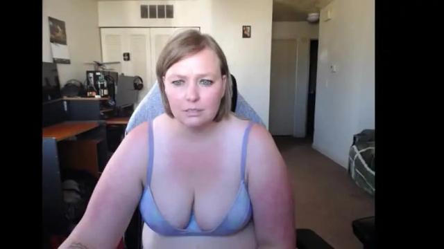 Image 3 of softerpeaches Stream on Chaturbate on 1 month ago