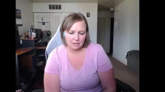 Image 4 of softerpeaches Stream on Chaturbate on 1 month ago