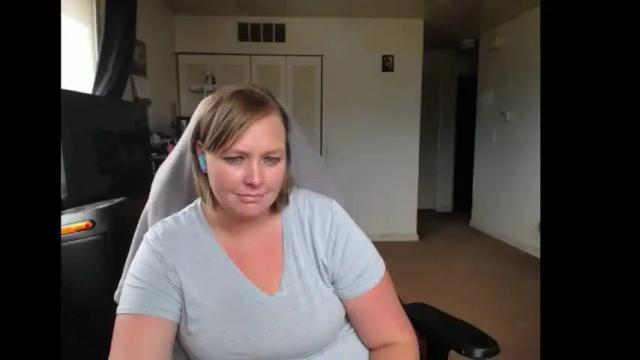 Image 12 of softerpeaches Stream on Chaturbate on 1 month ago
