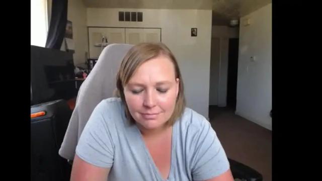 Image 2 of softerpeaches Stream on Chaturbate on 1 month ago