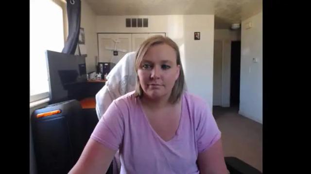 Image 2 of softerpeaches Stream on Chaturbate on 1 month ago