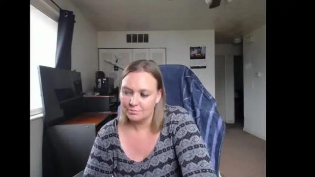 Image 3 of softerpeaches Stream on Chaturbate on 1 month ago