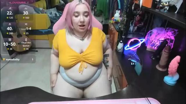 Image 2 of softie_sofy Stream on Chaturbate on 2 months ago