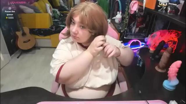 Image 7 of softie_sofy Stream on Chaturbate on 1 month ago