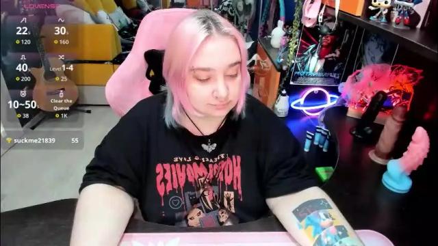 Image 6 of softie_sofy Stream on Chaturbate on 1 month ago