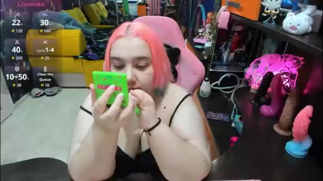 Image 4 of softie_sofy Stream on Chaturbate on 1 month ago