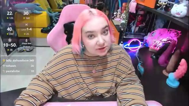 Image 2 of softie_sofy Stream on Chaturbate on 24 days ago