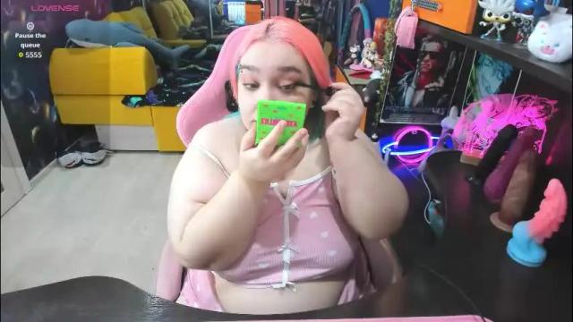 Image 7 of softie_sofy Stream on Chaturbate on 20 days ago