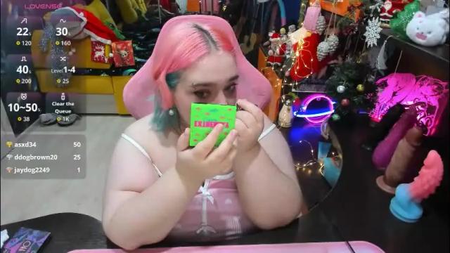 Image 3 of softie_sofy Stream on Chaturbate on 28 days ago