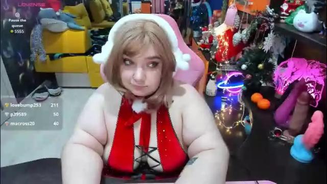 Image 2 of softie_sofy Stream on Chaturbate on 24 days ago