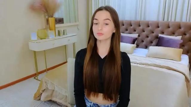Image 6 of softwhisperrr Stream on Chaturbate on 14 months ago