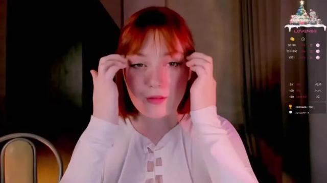 Image 3 of sofy_benson Stream on Chaturbate on 9 months ago