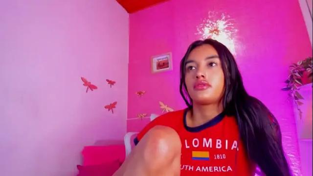 Image 12 of sofy_dubros_ Stream on Chaturbate on 1 month ago