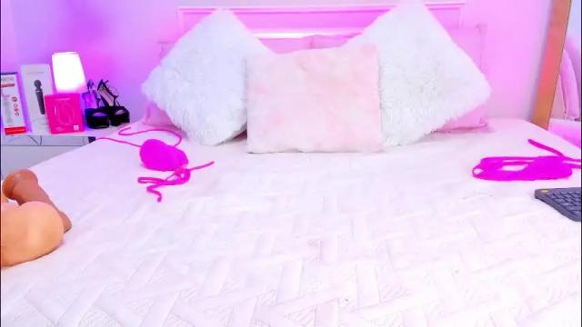 Image 7 of sofynovoa Stream on Chaturbate on 1 month ago