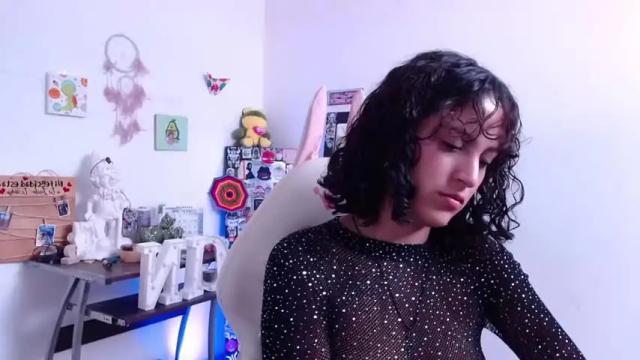 Image 11 of sol_amarilla_ Stream on Chaturbate on 16 months ago