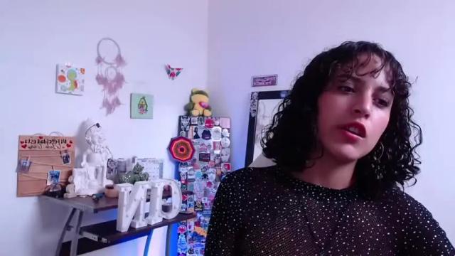 Image 4 of sol_amarilla_ Stream on Chaturbate on 16 months ago