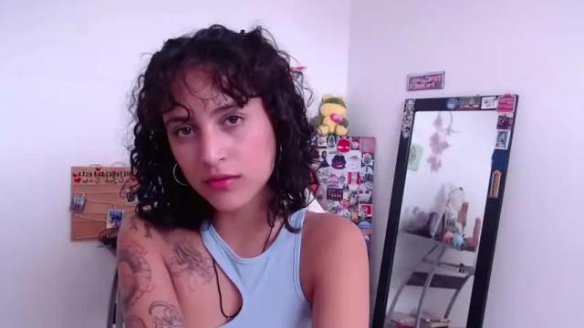 Image 11 of sol_amarilla_ Stream on Chaturbate on 16 months ago