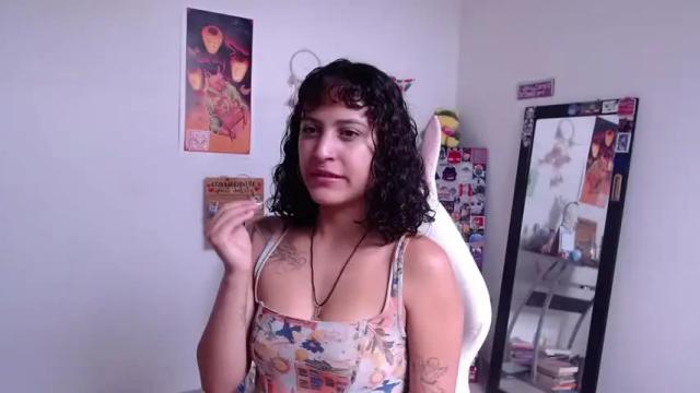 Image 4 of sol_amarilla_ Stream on Chaturbate on 15 months ago