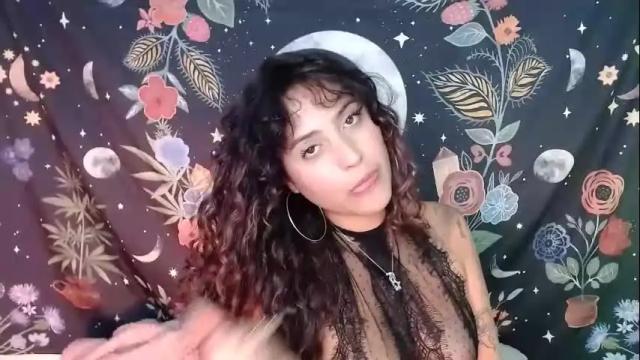 Image 10 of sol_amarilla_ Stream on Chaturbate on 5 days ago