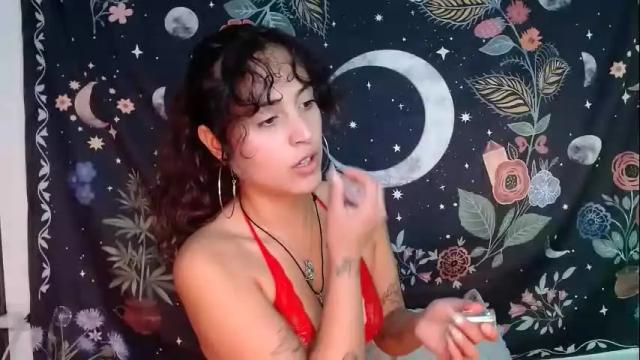 Image 2 of sol_amarilla_ Stream on Chaturbate on 1 day ago