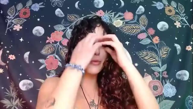 Image 7 of sol_amarilla_ Stream on Chaturbate on 1 month ago
