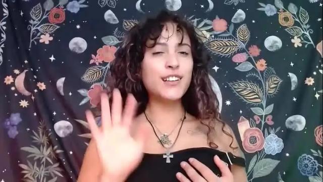 Image 6 of sol_amarilla_ Stream on Chaturbate on 1 month ago