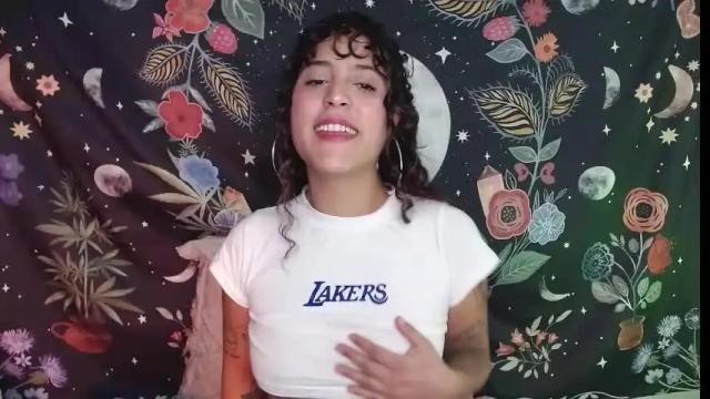 Image 11 of sol_amarilla_ Stream on Chaturbate on 23 days ago