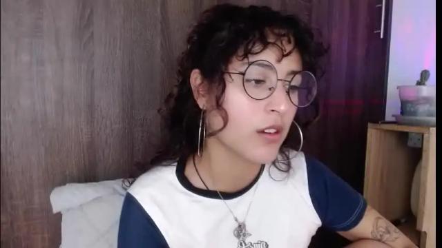 Image 4 of sol_amarilla_ Stream on Chaturbate on 6 days ago