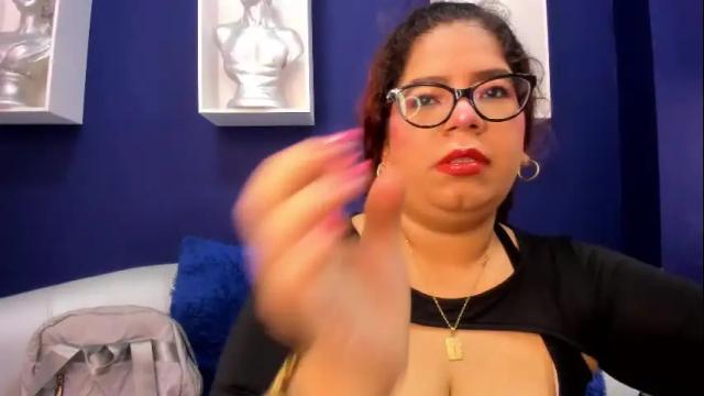 Image 4 of sol_angell Stream on Chaturbate on 9 days ago