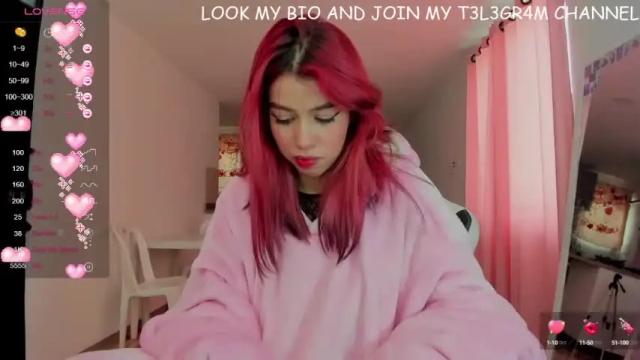 Image 4 of sol_lunaa23 Stream on Chaturbate on 16 months ago