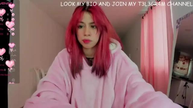 Image 6 of sol_lunaa23 Stream on Chaturbate on 16 months ago