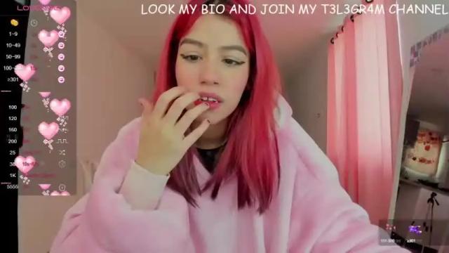 Image 7 of sol_lunaa23 Stream on Chaturbate on 16 months ago
