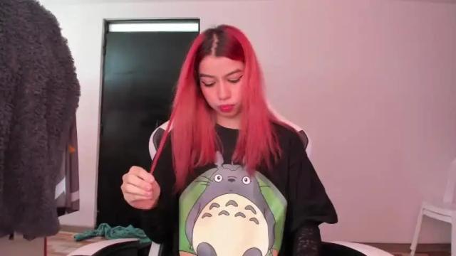 Image 6 of sol_lunaa23 Stream on Chaturbate on 14 months ago