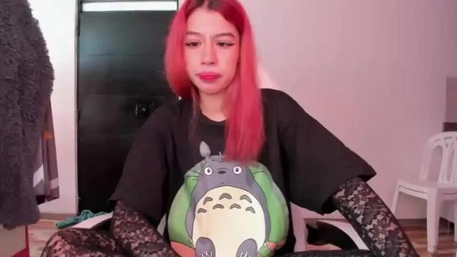 Image 8 of sol_lunaa23 Stream on Chaturbate on 14 months ago