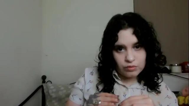 Image 2 of solaireluna Stream on Chaturbate on 6 months ago