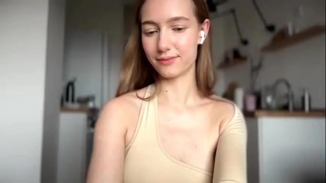Image 6 of solar_bella Stream on Chaturbate on 1 month ago