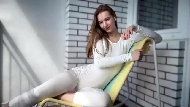 Image 7 of solar_bella Stream on Chaturbate on 1 month ago