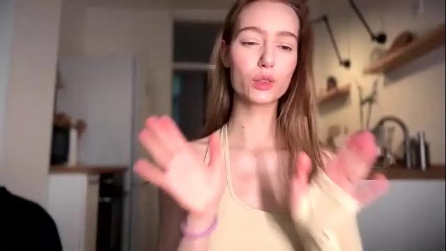 Image 11 of solar_bella Stream on Chaturbate on 1 month ago