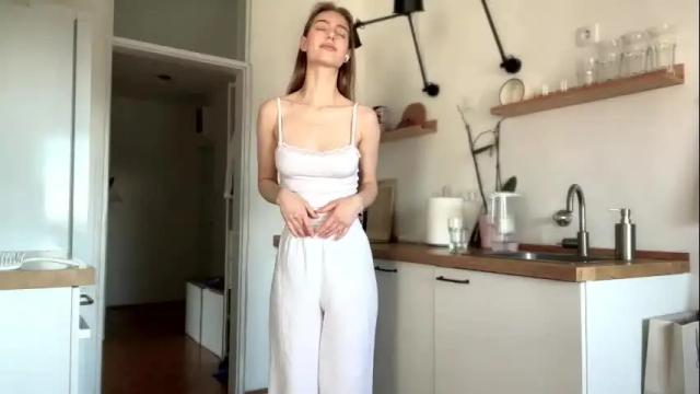 Image 3 of solar_bella Stream on Chaturbate on 26 days ago