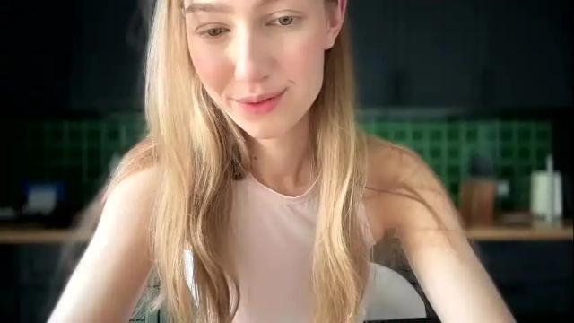 Image 11 of solar_bella Stream on Chaturbate on 11 days ago