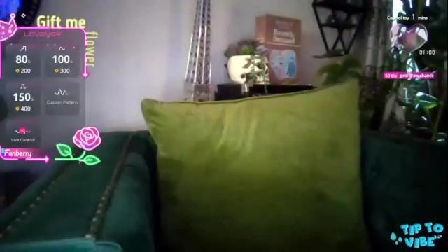 Image 4 of solesticia Stream on Chaturbate on 1 month ago