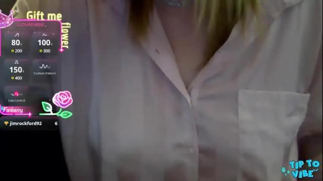 Image 2 of solesticia Stream on Chaturbate on 1 month ago