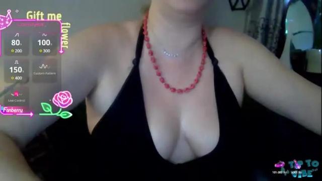 Image 2 of solesticia Stream on Chaturbate on 25 days ago
