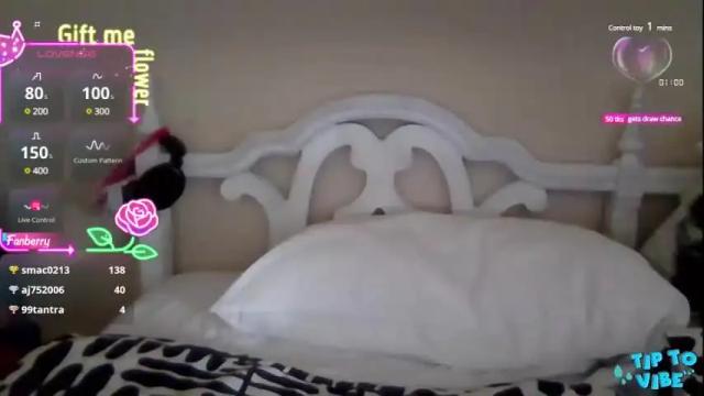 Image 3 of solesticia Stream on Chaturbate on 13 days ago