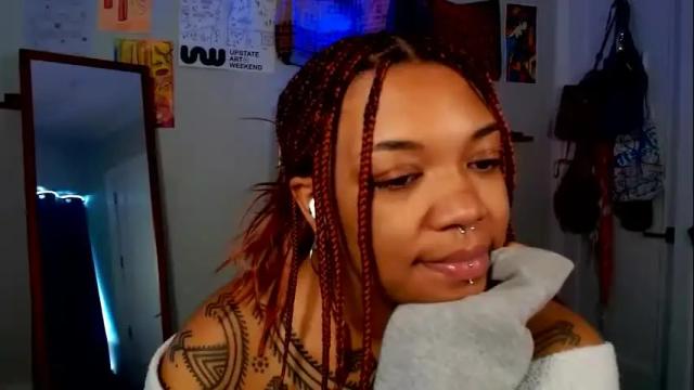 Image 4 of solifaye Stream on Chaturbate on 4 months ago